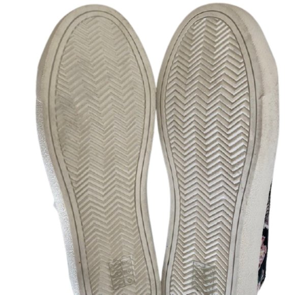 ALDO Canvas Sneakers - Black with Pink Roses - 8.5 - Picture 9 of 11